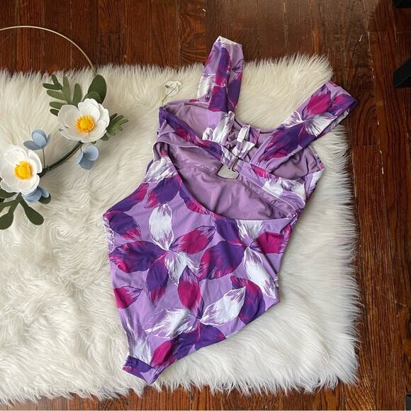 Purple Floral Cut Out One Piece NWT Size Medium - Picture 3 of 4